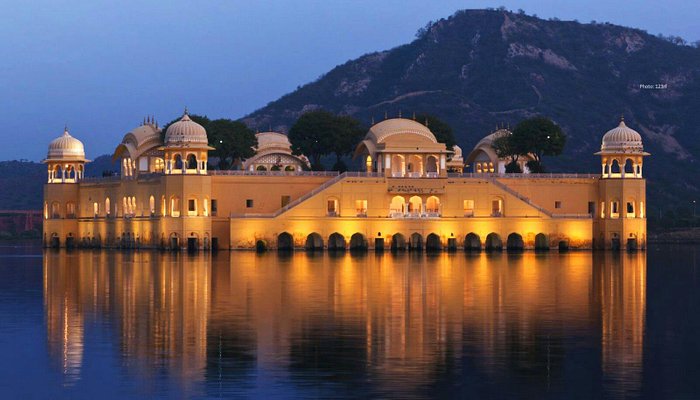 Jaipur Sightseeing Taxi Service
